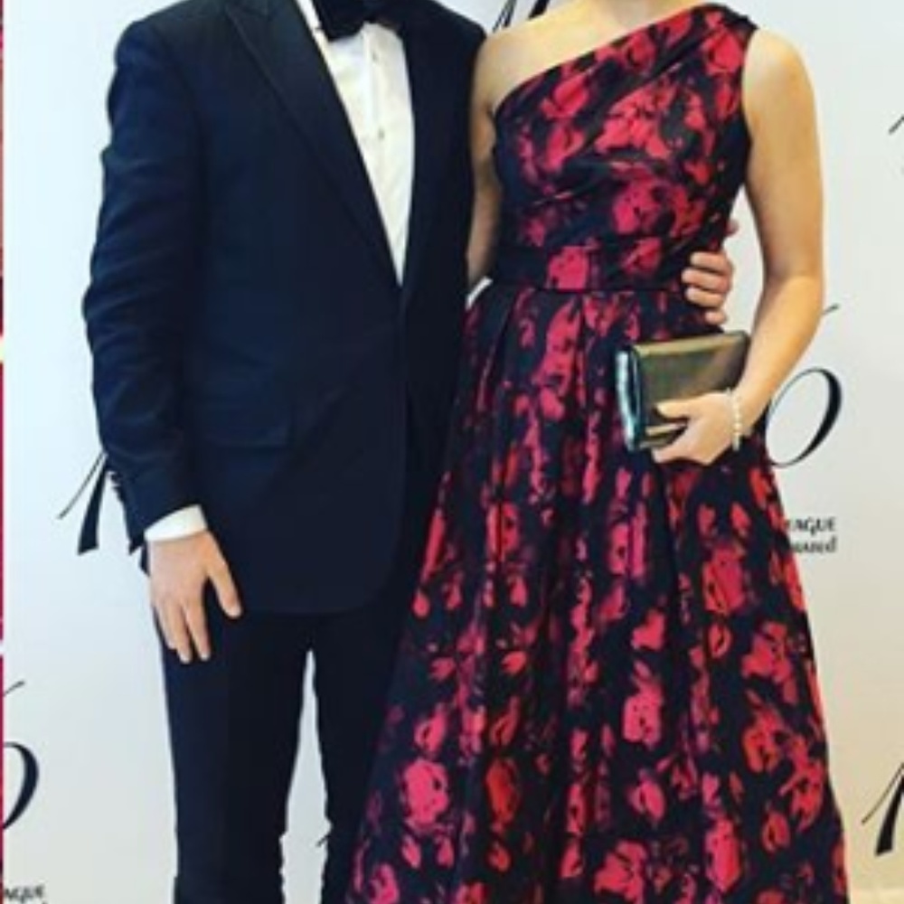 Carmen Marc Valvo Fusion Ball Gown! Worn once 🌷